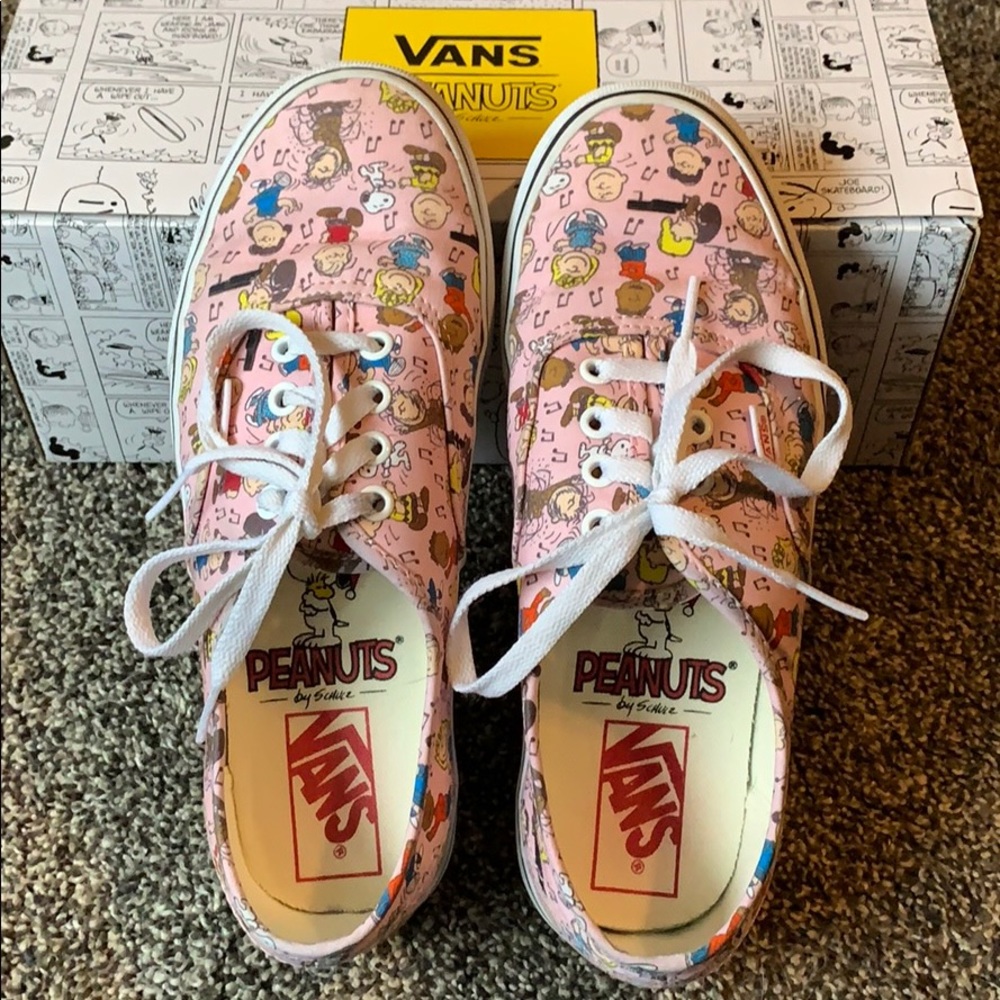 Peanuts dance party Vans